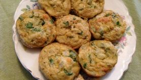 Mini souffl&eacute; di spinaci e formaggio