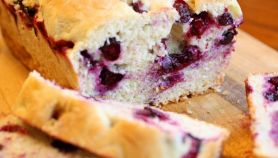 Pane ai mirtilli e limone