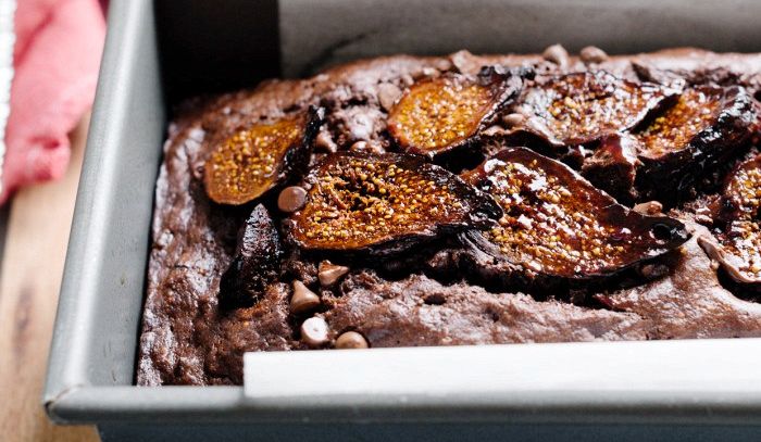 Pane con fichi e cioccolato