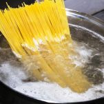 Pasta con l&#8217;uovo fritto