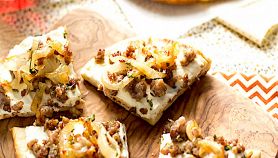 Ricetta pasticcio di pane, cipolle e salsiccia