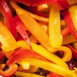 Peperoni a listarelle in padella