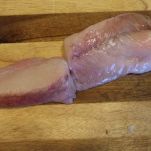 Rana pescatrice con uva