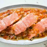 Salmone alle cipolle