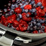 Salsa di mirtilli e lamponi