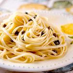 Spaghetti con capperi e limone