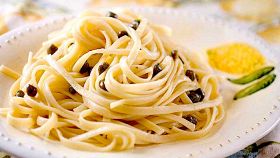Spaghetti con capperi e limone