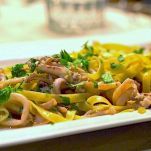 Tagliolini con moscardini e asparagi