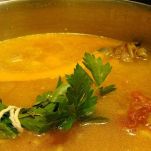 Zuppa di pesce misto e zafferano