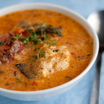 Zuppa di pesce misto e zafferano