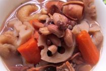 Zuppa di seppie e legumi