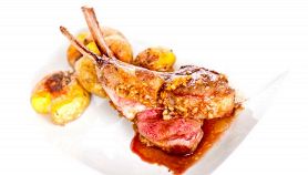 Agnello da latte con le erbe