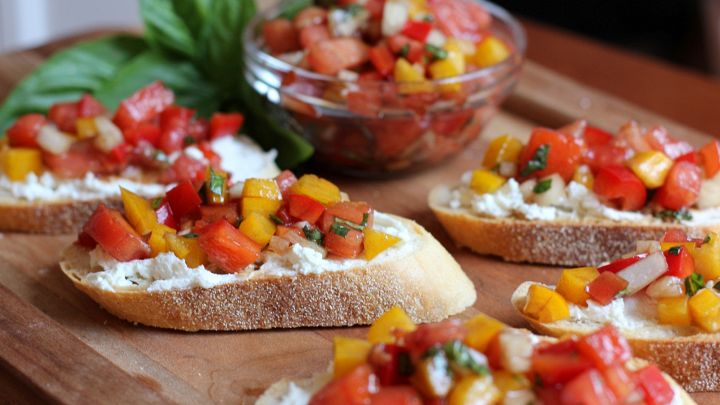 Bruschette mille colori al microonde