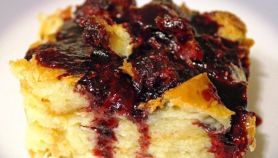 Budino di miglio e salsa di frutti di bosco