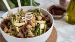 Insalata di carciofi, pecorino e pancetta