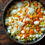 Cipolle, carote, sedano e porro