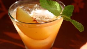 Cocktail di pesche