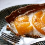 Crostata alle pesche sciroppate