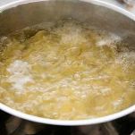 Farfalle con broccoletti e vongole