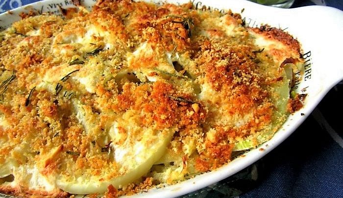 Croccanti, deliziosi e irresistibili: sono i finocchi al forno