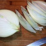 Flan di broccoli con cipolle