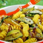 Insalata di pasta fresca allo zafferano