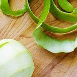 Insalata di rucola con mele e parmigiano