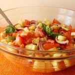 Insalata mista al basilico