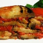 Millefoglie di verdure in crema al basilico