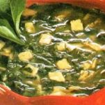 Minestra di quadrucci rustici con erbette