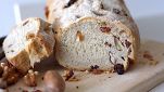 Pane dolce con noci e pinoli