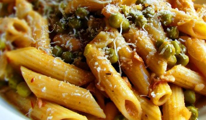 Penne prosciutto cotto e piselli