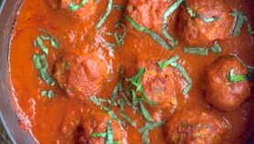 Polpette di sardine in salsa di pomodoro