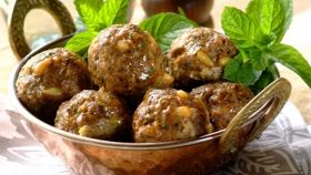 Polpette con pinoli e mandorle