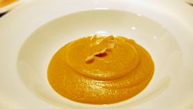 Potage di zucca: zuppa con zucca e patate