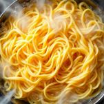 Tagliatelle nel wok con carne e verdure