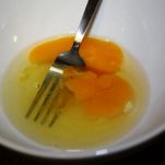 Stracciatella con piselli