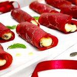Stuzzichini di bresaola al gorgonzola e noci