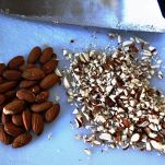 Torta ricciolina con cioccolato e mandorle