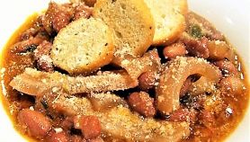 Zuppa di fagioli con cotenne alla marchigiana