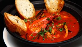 Zuppa di pesce piccante