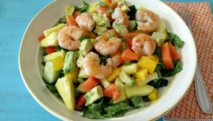 Avocat aux crevettes (avocado ai gamberetti)