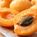 Composta di albicocche e prugne