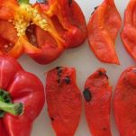 Crostoni con uova nei peperoni &#8211; Microonde