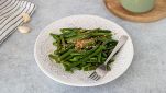 Piatto con fagiolini all'aglio