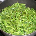 Fagiolini con pancetta e cipolle