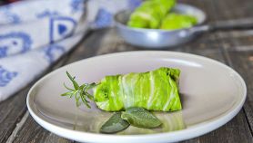 Fagottini di cavolo cappuccio al microonde