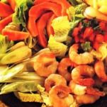 Insalata di gamberi al cocco piccante e papaia