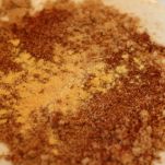 Pesce e gamberi con spinaci e cocco