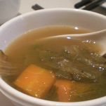 Ravioli di carne in brodo